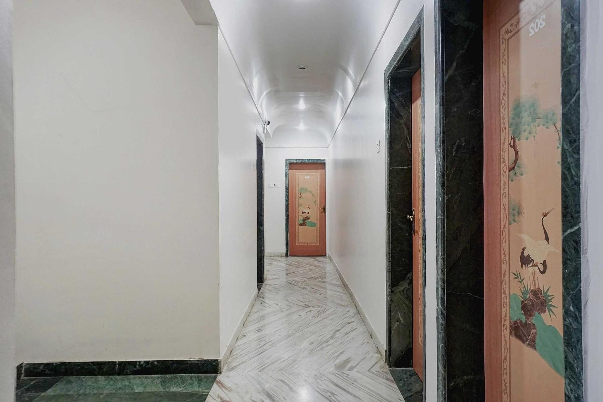 Hotel Collection O Shreya Talegaon Dabhade Zewnętrze zdjęcie