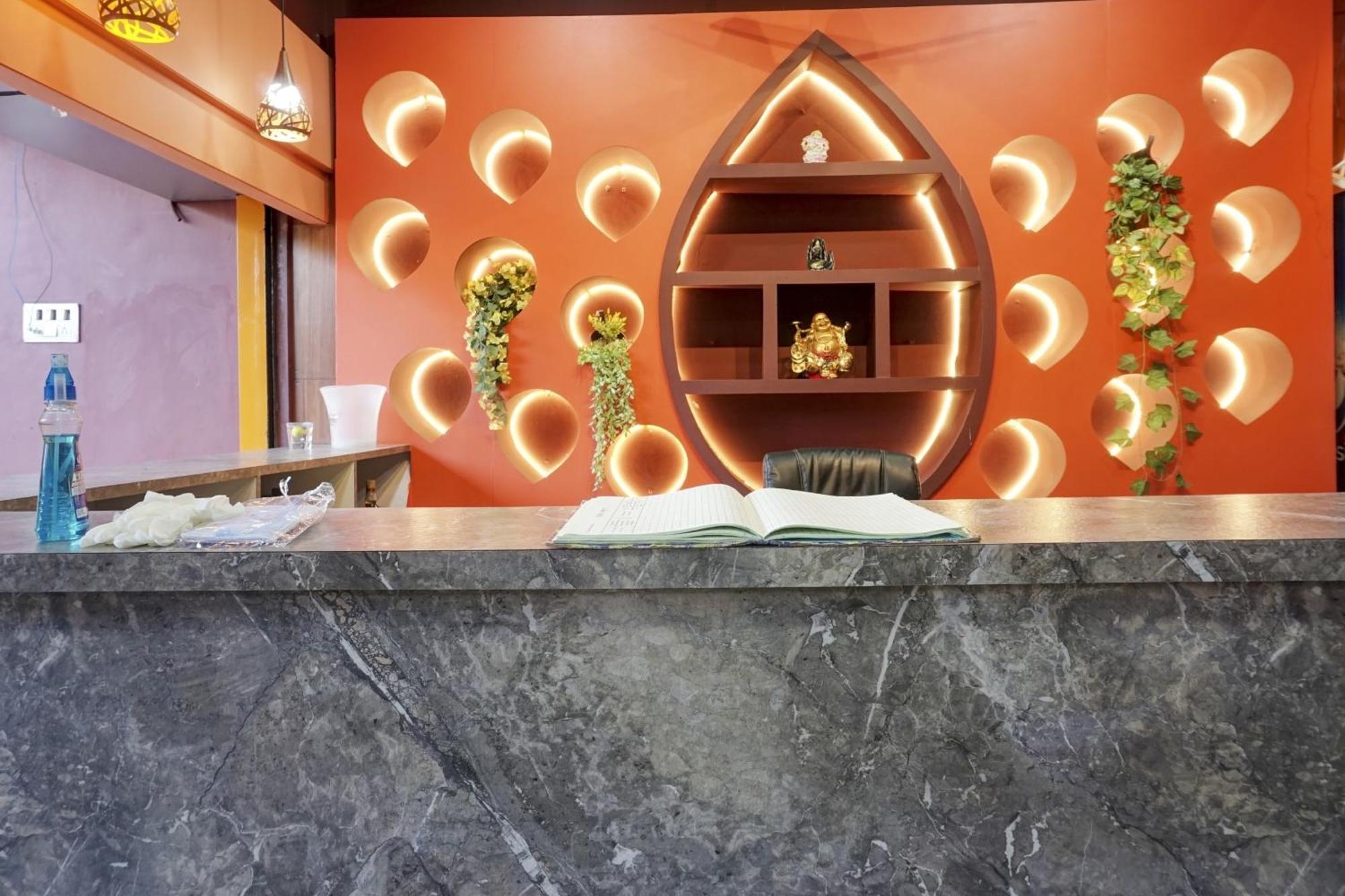 Hotel Collection O Shreya Talegaon Dabhade Zewnętrze zdjęcie